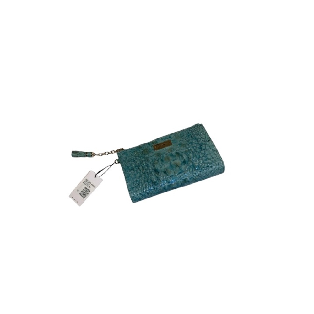🆕 Brahmin “Millie” Blue Embossed Leather Wristlet